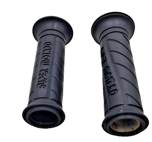 Pair hand grips - of,