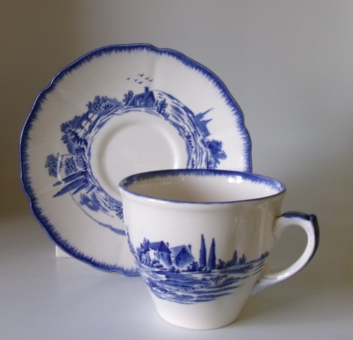Royal doulton norfolk large - royal,