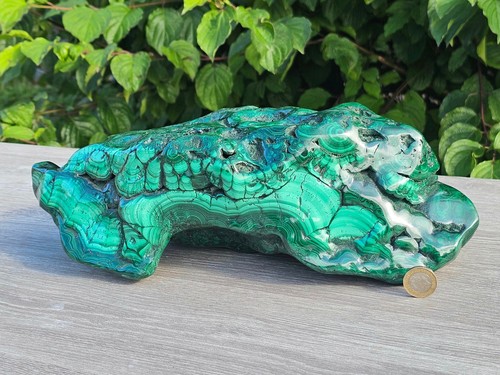 Malachite solid crystal - malachite,