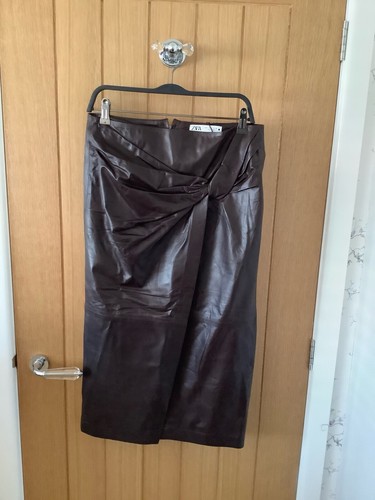 Bnwt zara dark - bnwt,
