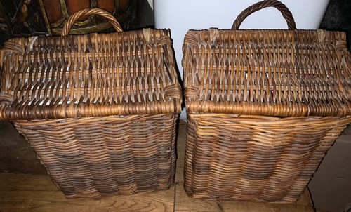 Vintage country cottage - , wicker