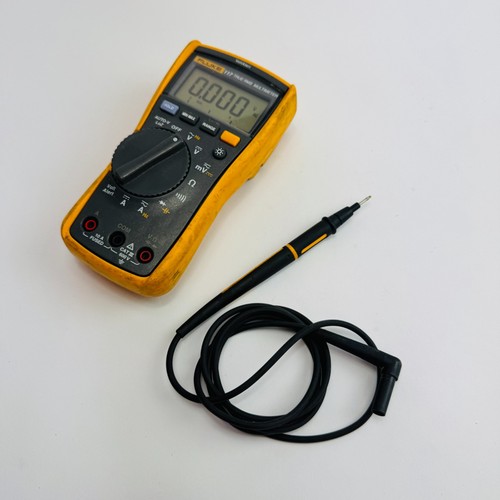 Fluke 117 true rms digital - true,