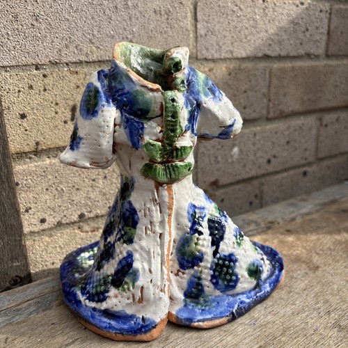 Vintage sculpture signed - vintage,