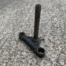 Triumph bottom yoke early - bottom,