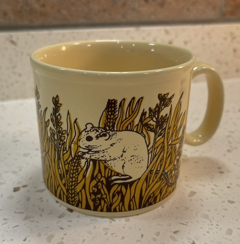 Vintage retro harvest mouse - retro,