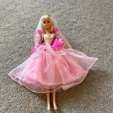 Sindy Hasbro Sindy Doll