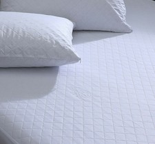Luxury Quilted Bedspread Bed