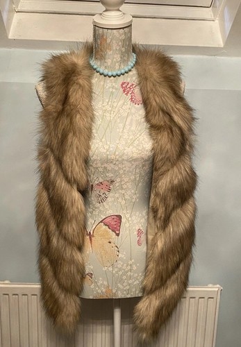 Ladies stylish faux fur - faux, gilet