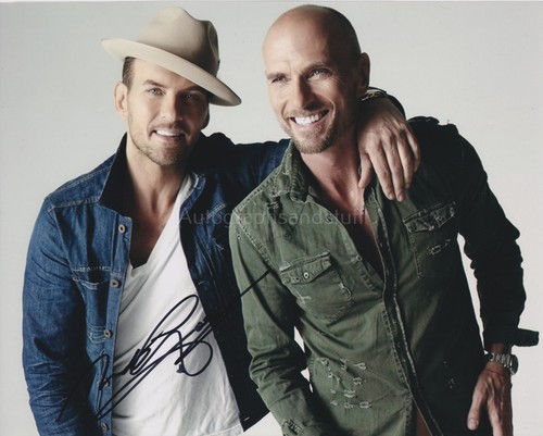 Matt goss hand signed 8x10 - hand,