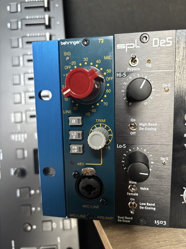 Behringer microphone preamp - 73,
