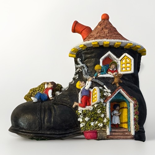 Lilliput lane plaque there - lilliput,
