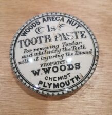 VINTAGE WOODS CHEMIST PLYMOUTH DEVON 1s ARECA NUT TOOTH PASTE POTLID POT LID