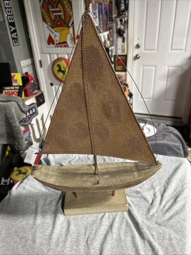 Vtg model pond boat sloop - model,