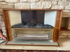 Electric Fire With Back Light Flame Effect Light. Heating Element Needs Fixing.