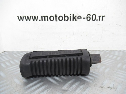 Suzuki 500 front - gs,