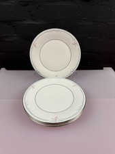 Royal Doulton Carnation H5084 Salad Plates 20.5 cm Wide Last Set of 6 Available