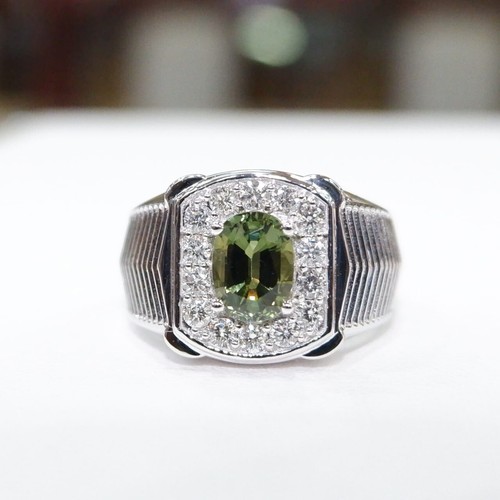 Natural green sapphire 76cts - green,