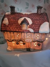 VINTAGE THE LION PUB SNOW