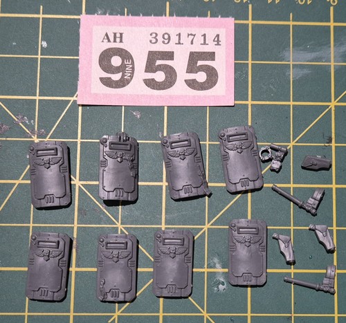Warhammer 40k adeptus arbites - 40k,
