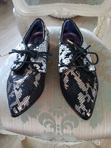 Irregular choice flat shoes - irregular,