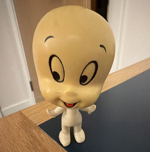Famous cartoons casper ghost - casper,
