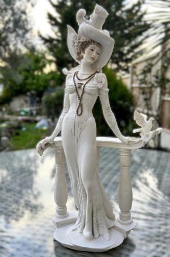 Large guiseppe armani figurine - guiseppe,