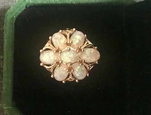 Stunning antique style - antique, cluster