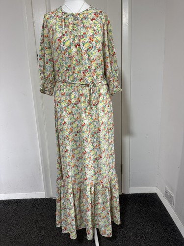 Holly willoughby floral - m&s,