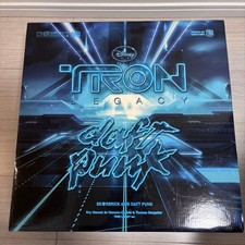 daft punk BE@RBRICK 400%