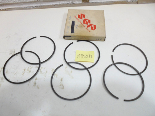 Genuine suzuki gt750 piston - genuine,