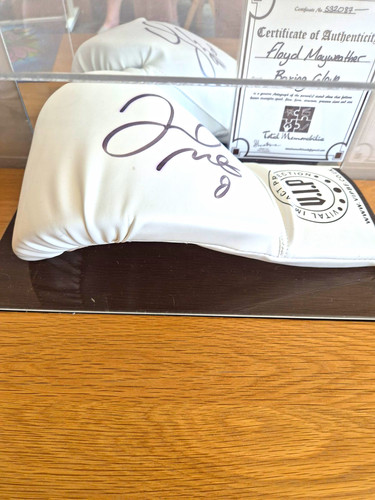 Floyd mayweather signed boxing - floyd,