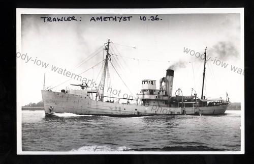 Wl7661 royal navy trawler - -,