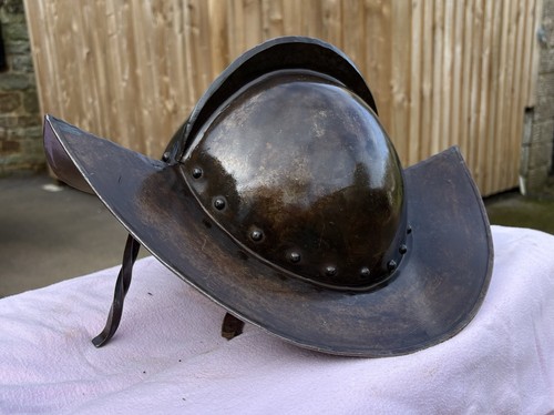Pikeman musketeer s - pikeman’s, or