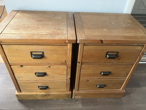 Pair solid wood bedside - of,