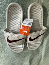 Nike Sliders Size 3.5 Brand