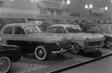 Renault Fr�gate And Vauxhall