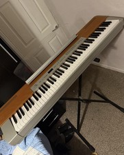 Yamaha P120 Piano