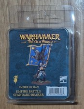 Empire Battle Standard Bearer