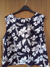 Gok Wan Ladies Floral Shell