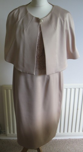 Kaliko dress and cape - ., size
