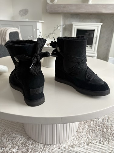 Authentic ladies ugg - 😍authentic,