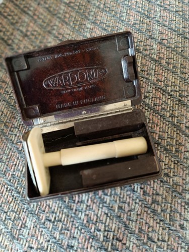 Wardonia safety razor with - safety,