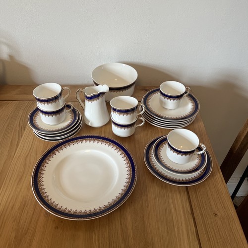 Vintage royal worcester - x,