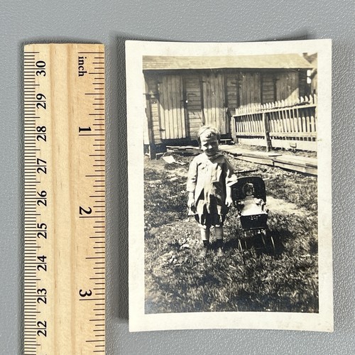 Vtg 1920s surreal child - 1920s, creepy