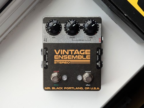 Black stereo vintage - mr,