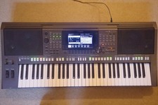 Yamaha PSR S770 61 key Digital Workstation Keyboard