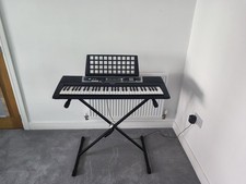 Yamaha YPT-210 piano keyboard