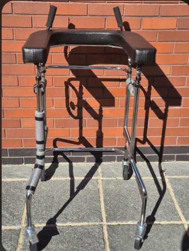 Pulpit type walker - pulpit,