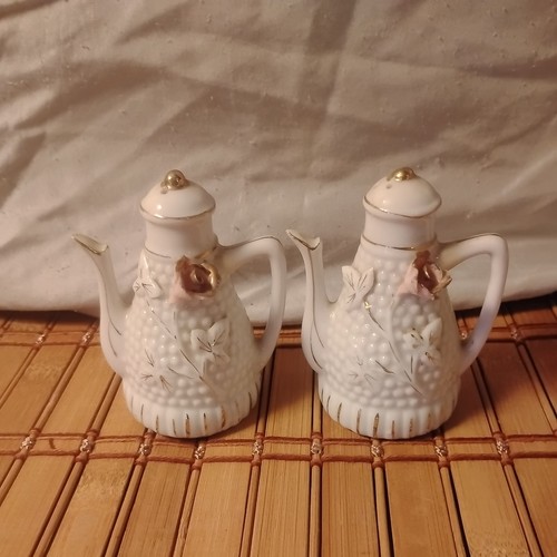 Vintage coffee tea pot salt - pot, &