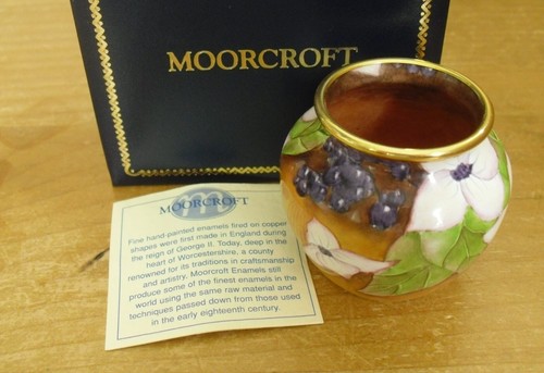 Boxed ltd moorcroft enamels - ltd,